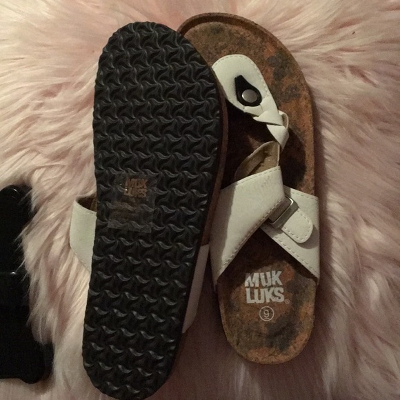 Sandals - Picture 3 of 3